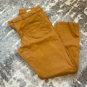 Old navy pixie pants in mustard size 10